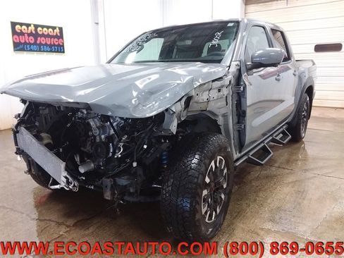 Used 2023 Nissan Frontier Pro-X w/ Pro Convenience Package image 1