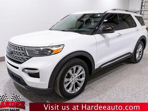 Used 2021 Ford Explorer Limited w/ Equipment Group 301A RWD image 2