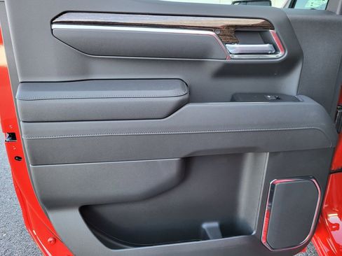 New 2025 GMC Sierra 1500 Elevation image 34