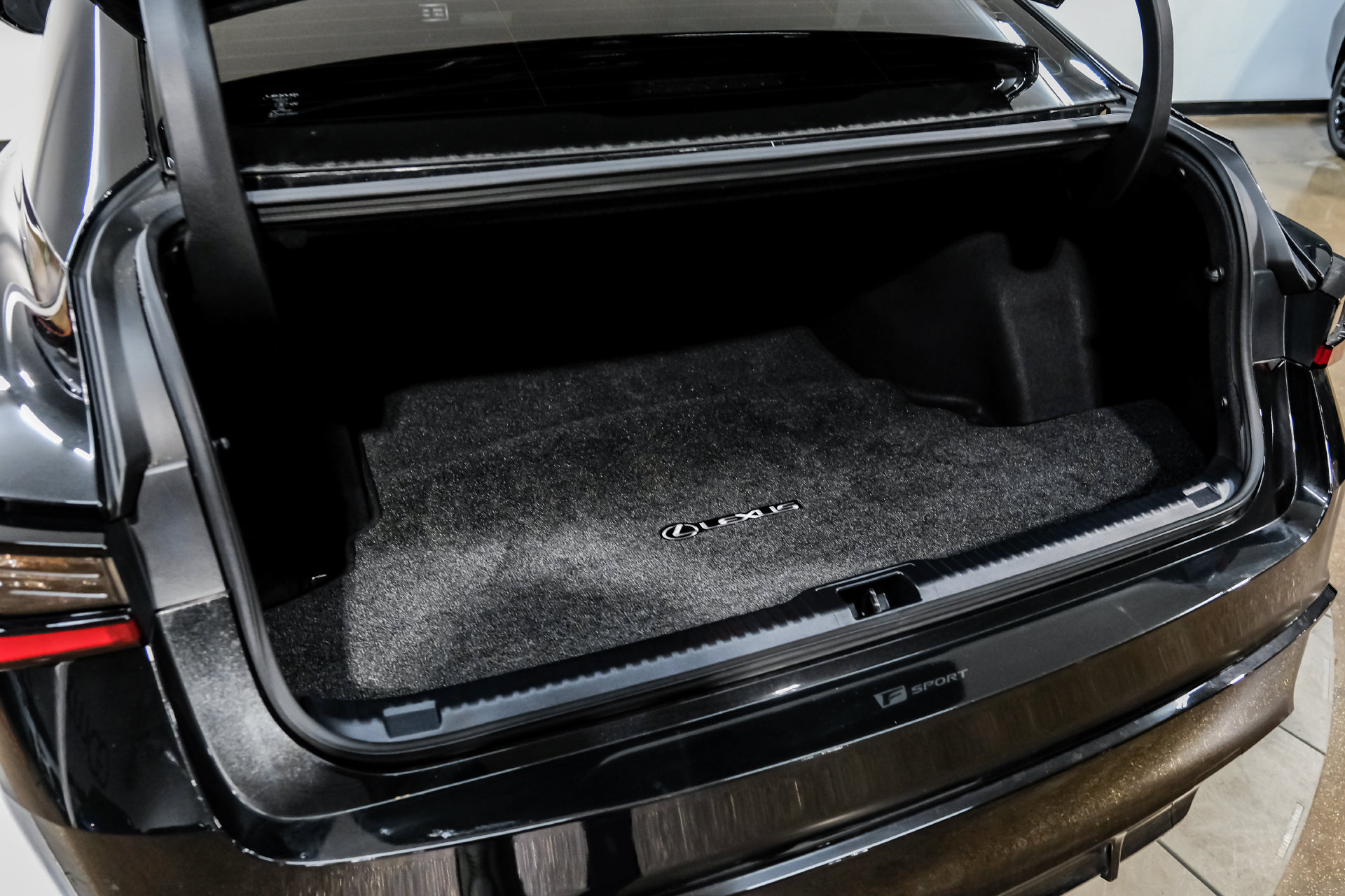 Used 2025 Lexus IS 350 F Sport RWD image 55