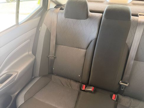 Used 2025 Nissan Versa SV FWD image 37