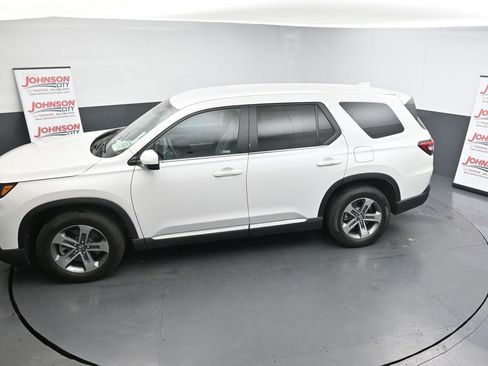 Used 2024 Honda Pilot EX-L image 13
