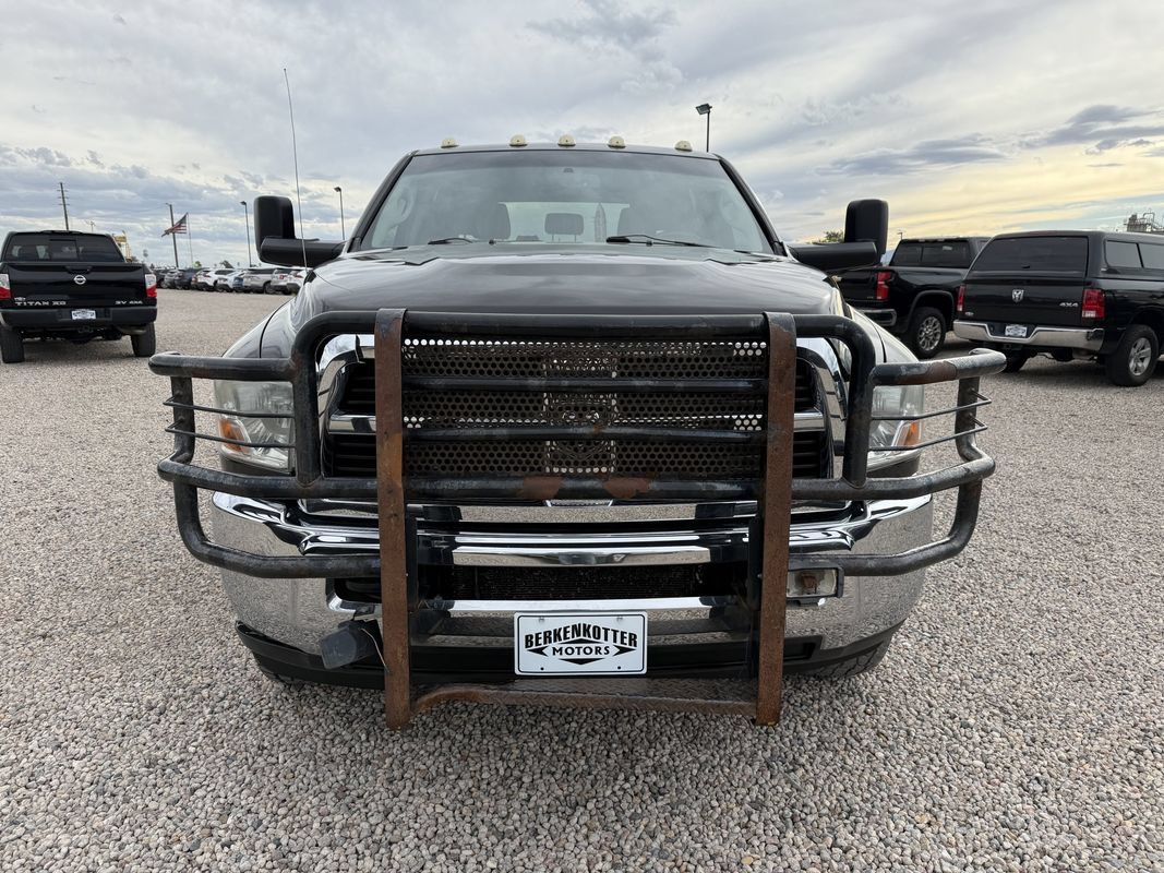 Used 2011 RAM 3500 SLT w/ Luxury Group AWD/4WD image 3