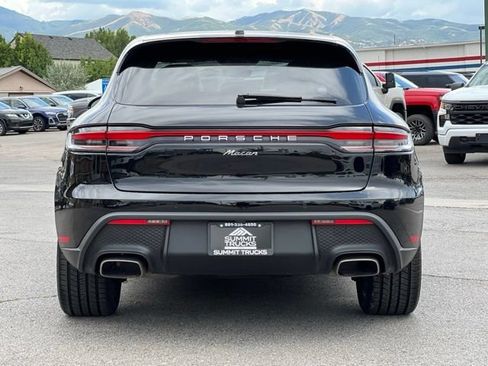 Used 2023 Porsche Macan Turbo AWD/4WD image 40