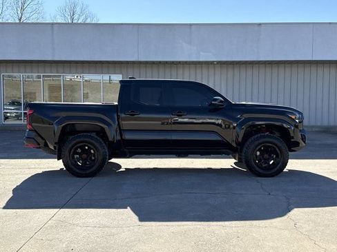 Used 2024 Toyota Tacoma TRD Pro image 2