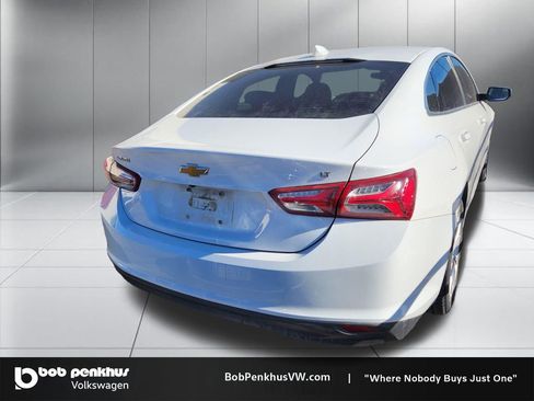 Used 2019 Chevrolet Malibu LT image 16