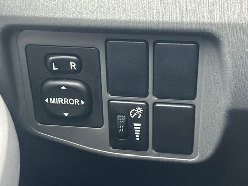 Used 2010 Toyota Prius Two image 40