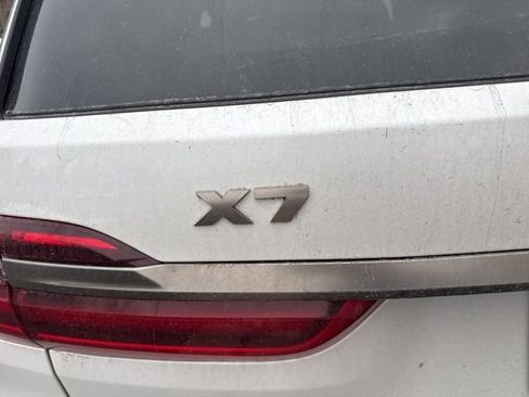 Used 2021 BMW X7 M50i image 6