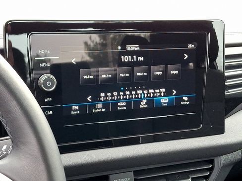 Used 2025 Volkswagen Jetta Sport image 17