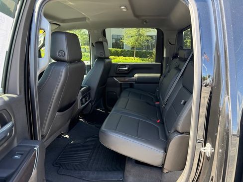 Used 2022 Chevrolet Silverado 2500 LTZ w/ LTZ Convenience Package RWD image 13