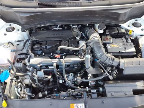 Used 2024 Kia Seltos SX image 16