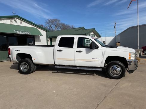 Used 2011 Chevrolet Silverado 3500 LT w/ Interior Plus Package image 2