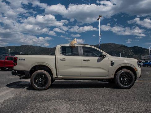 Certified 2025 Ford Ranger Lariat w/ FX4 Off-Road Package AWD/4WD image 4