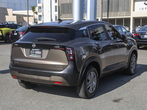 Used 2025 Nissan Kicks S AWD/4WD image 8