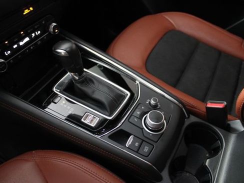 Used 2024 MAZDA CX-5 Carbon Edition image 15