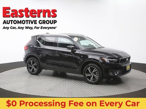 Used 2024 Volvo XC40 B5 Core AWD/4WD image 48