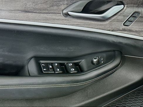 Used 2023 Jeep Grand Cherokee L Limited image 15