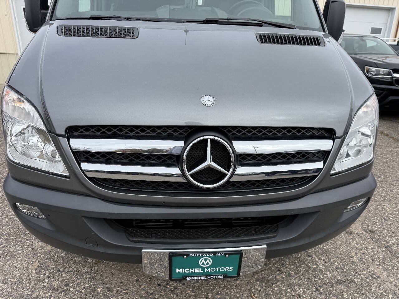 Used 2013 Mercedes-Benz Sprinter 2500 image 2