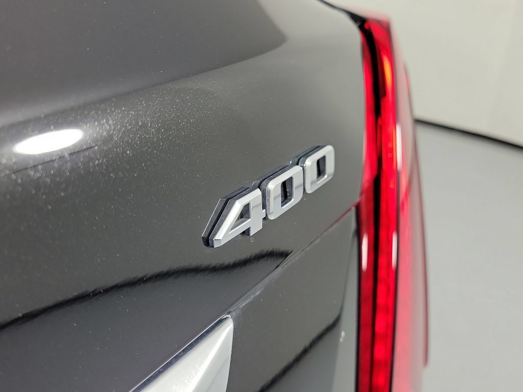 Certified 2024 Cadillac XT5 Premium Luxury FWD image 6