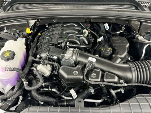 New 2025 Jeep Grand Cherokee Laredo X image 25