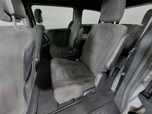 Used 2015 Dodge Grand Caravan SE w/ Quick Order Package 29E SE FWD image 23