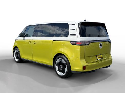 Certified 2025 Volkswagen ID. Buzz Pro S Plus AWD/4WD image 3