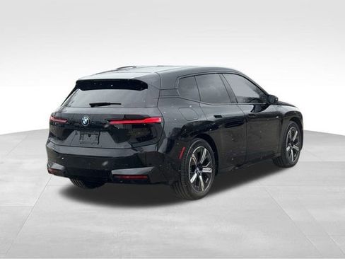 Certified 2025 BMW iX M60 image 9