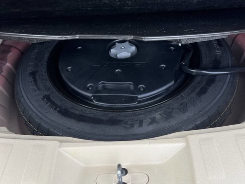 Used 2014 Nissan Rogue SL image 16