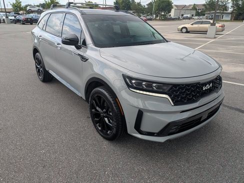 Used 2022 Kia Sorento SX AWD/4WD image 3