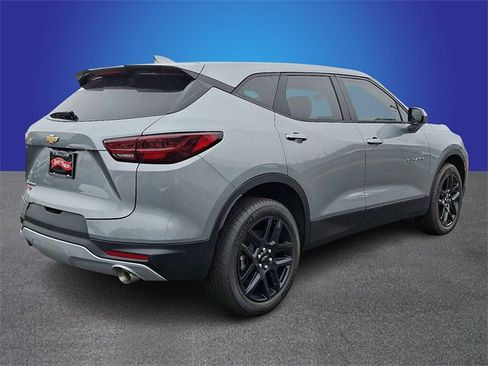 New 2025 Chevrolet Blazer LT image 3