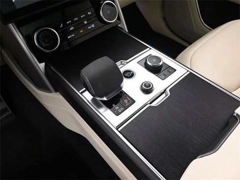 Used 2023 Land Rover Range Rover SE image 38