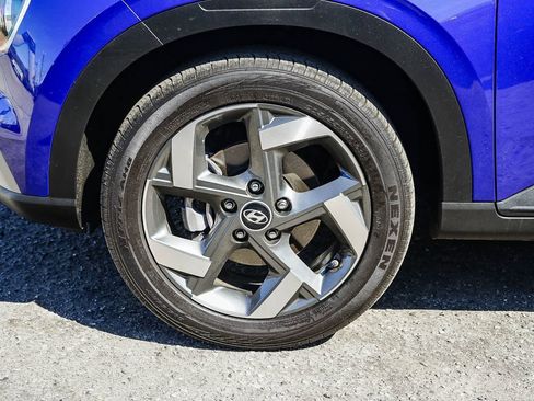 Certified 2024 Hyundai Venue Limited image 9