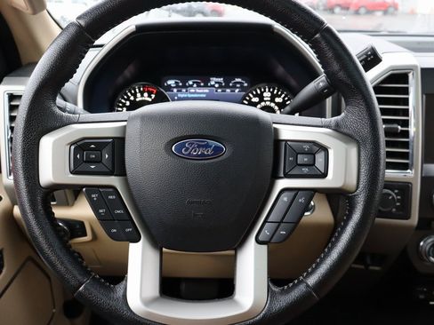 Used 2015 Ford F150 Lariat image 5