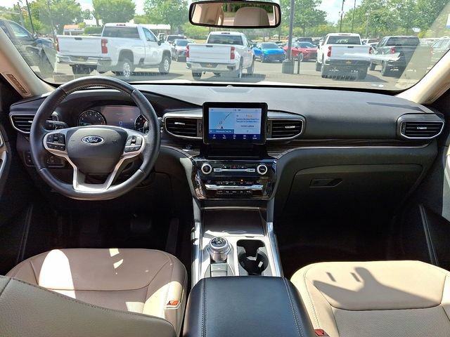 Used 2021 Ford Explorer Limited w/ Hybrid Equipment Group 310A AWD/4WD image 21