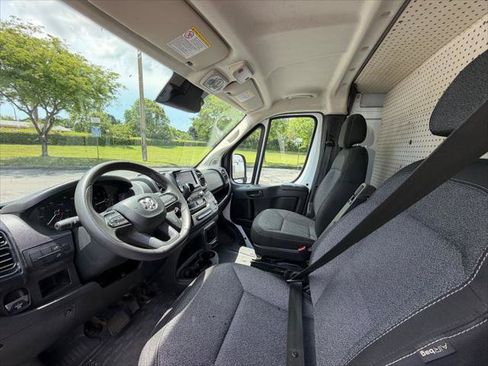 Used 2023 RAM ProMaster 2500 FWD image 18