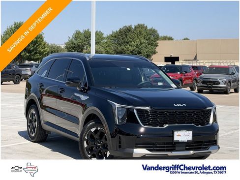 Used 2026 Kia Sorento S w/ S Panoramic Sunroof Package FWD image 2