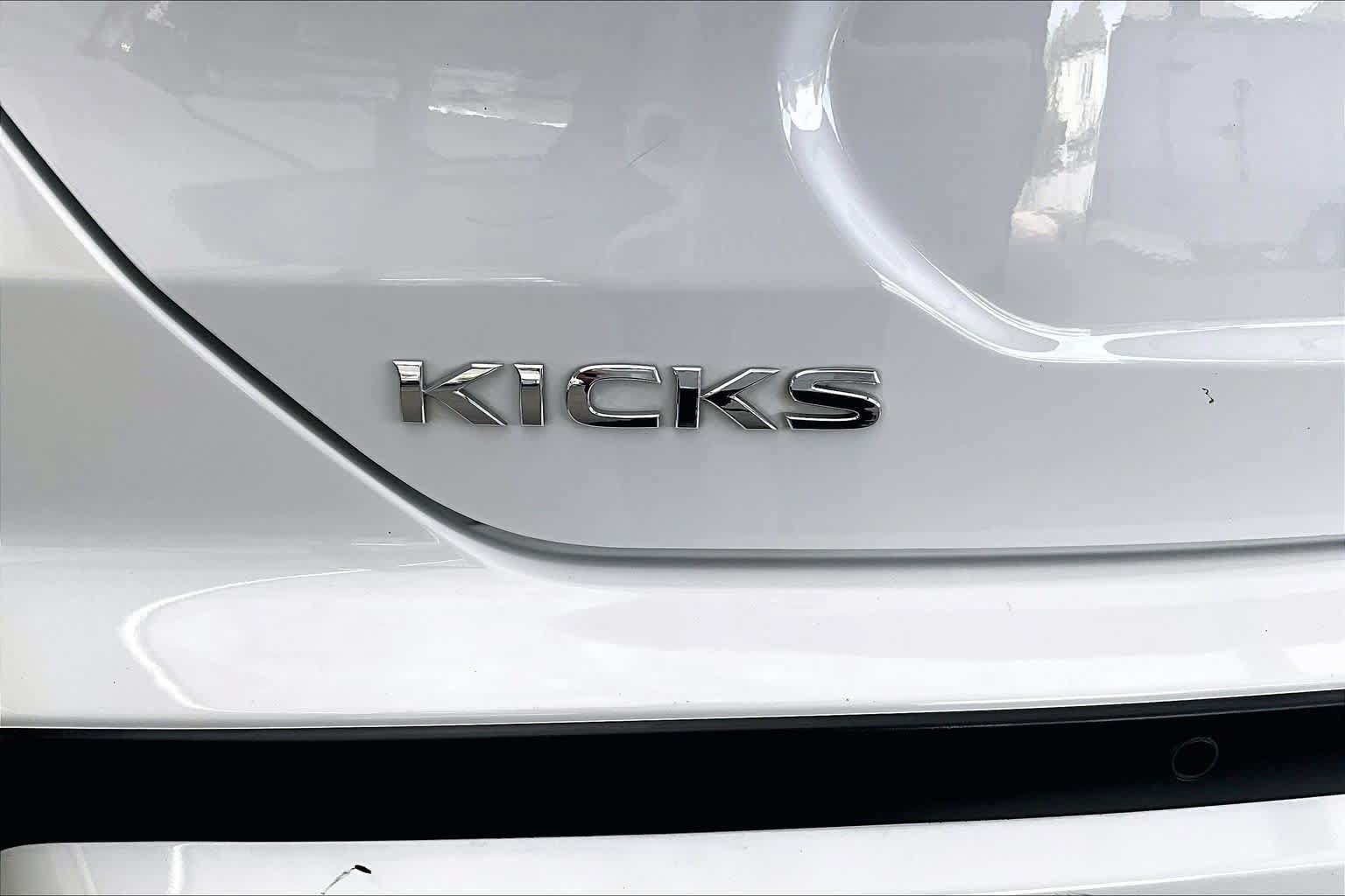 Certified 2024 Nissan Kicks S FWD image 10