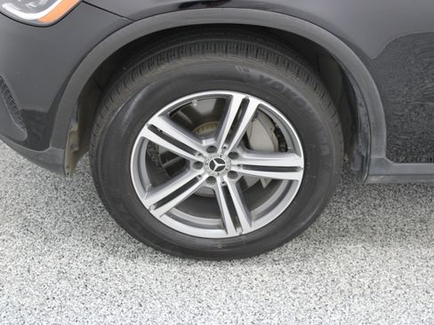 Used 2020 Mercedes-Benz GLC 300 image 11