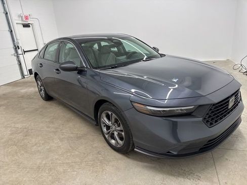 Used 2024 Honda Accord EX image 3