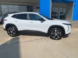 New 2025 Chevrolet Trax RS image 2