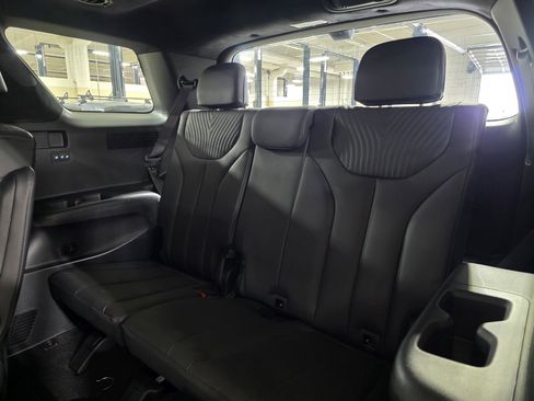 Used 2024 Hyundai Palisade Calligraphy image 10