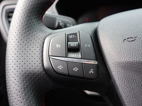 Certified 2025 Ford Escape ST-Line AWD/4WD image 26