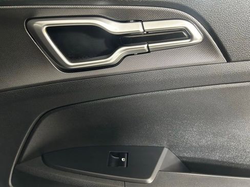 New 2026 Kia Sportage EX image 15