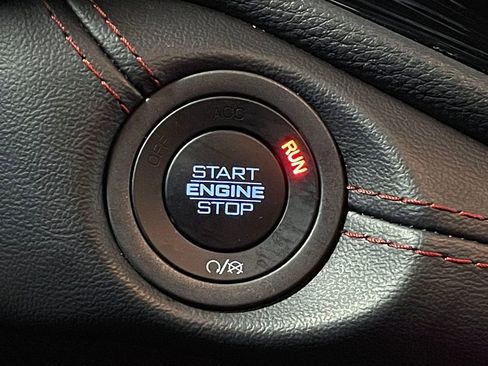 Used 2025 Dodge Durango GT image 30