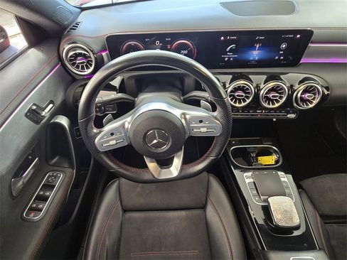 Used 2020 Mercedes-Benz CLA 250 CLA 250 image 10