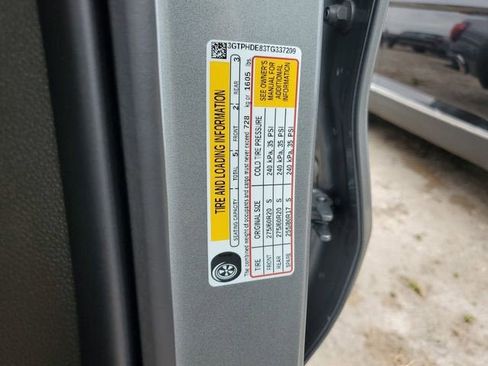 New 2026 GMC Sierra 1500 SLT w/ SLT Premium Package RWD image 33
