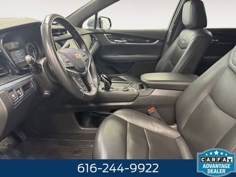 Used 2021 Cadillac XT5 Premium Luxury image 10
