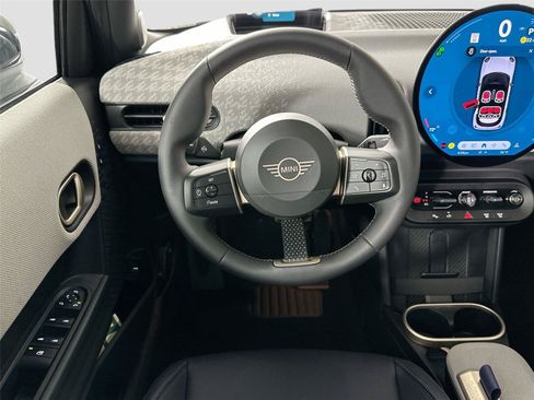 Used 2025 MINI Cooper S FWD image 17