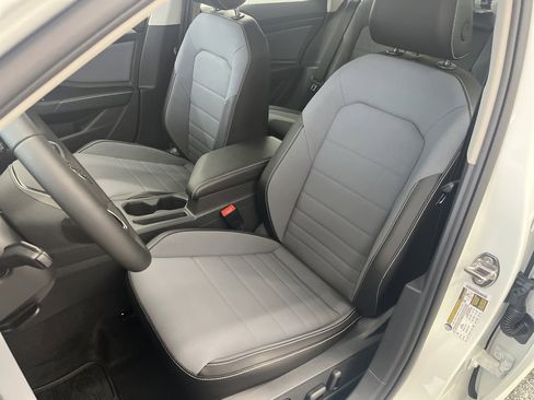 New 2026 Volkswagen Jetta SE image 13