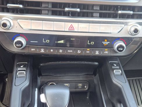 Used 2024 Kia Telluride S w/ S Sunroof Package AWD/4WD image 22